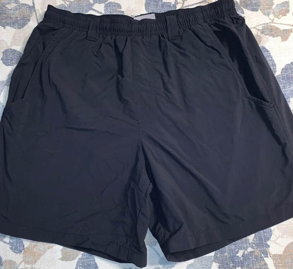 Columbia swim shorts (Size Small)